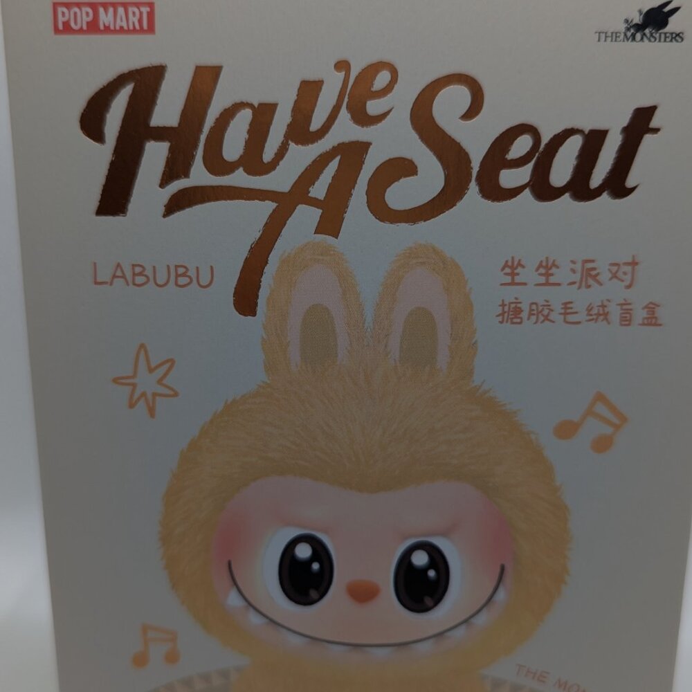 GIFTABLE Have A Seat Labubu Hehe - Picture 2 of 4